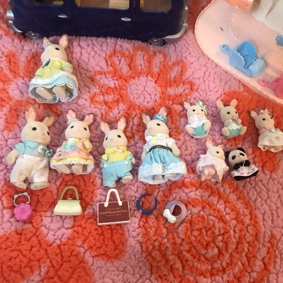 Calico critters bunny family lot babies car amusement playground - Picture 3 of 5